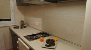 B3.JPG